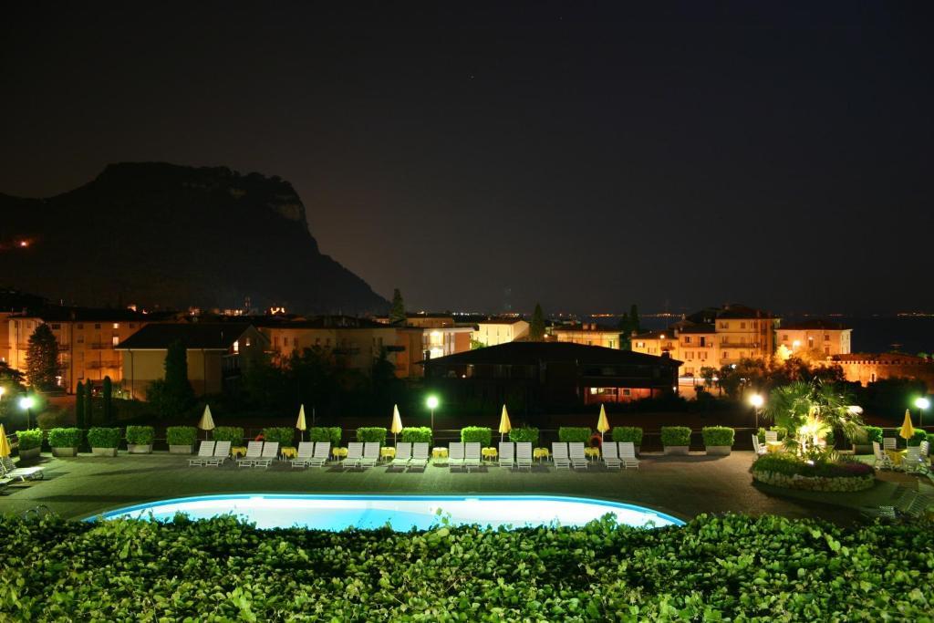 Hotel Garden Ngoại thất bức ảnh